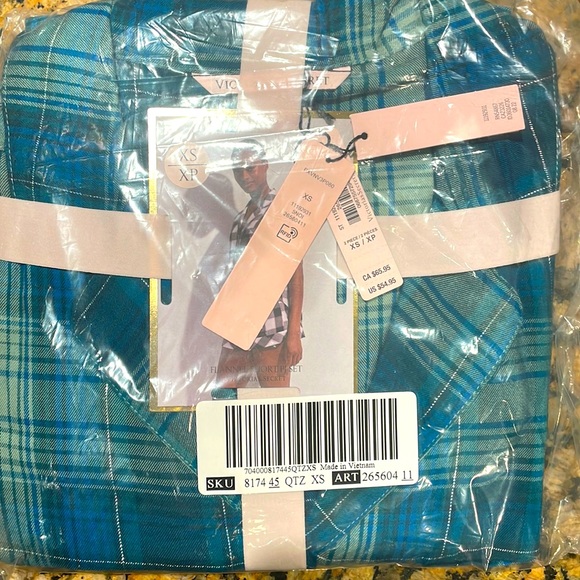 Victoria’s Secret Plaid PJ Short Set NWT! - Picture 2 of 6